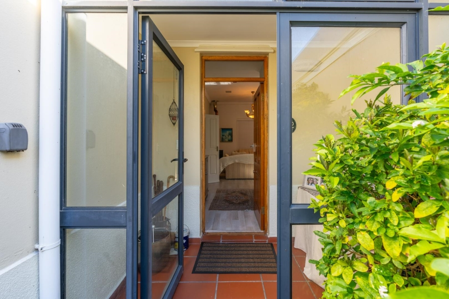 To Let 3 Bedroom Property for Rent in Royal Ascot Western Cape